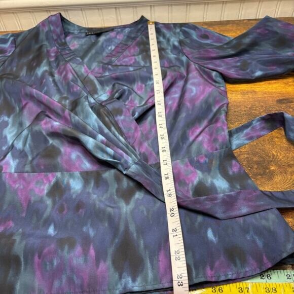 Lafayette 148 Size 10 Wrap Top Blouse Purple Blue Bell Sleeve Career Luxe Artsy - Picture 10 of 14